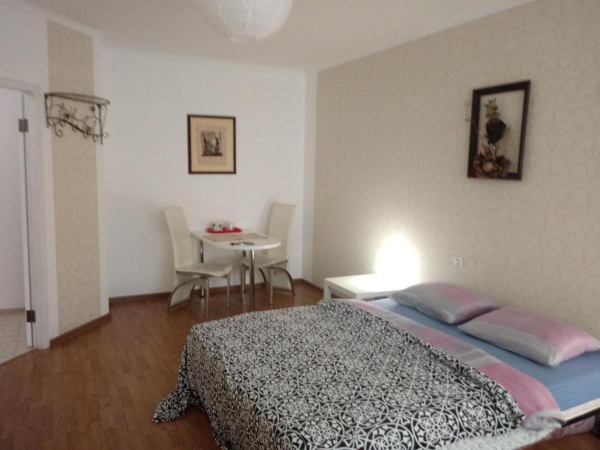 Apartment on Akademika Sakharova Ivano Frankivsk Bagian luar foto